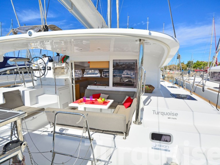 Ein Lagoon Lagoon 400 S2 mieten in Lavrion