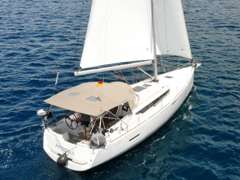 YachtCharter in Marina Frapa - Jeanneau Sun Odyssey 389 auf SamBoat