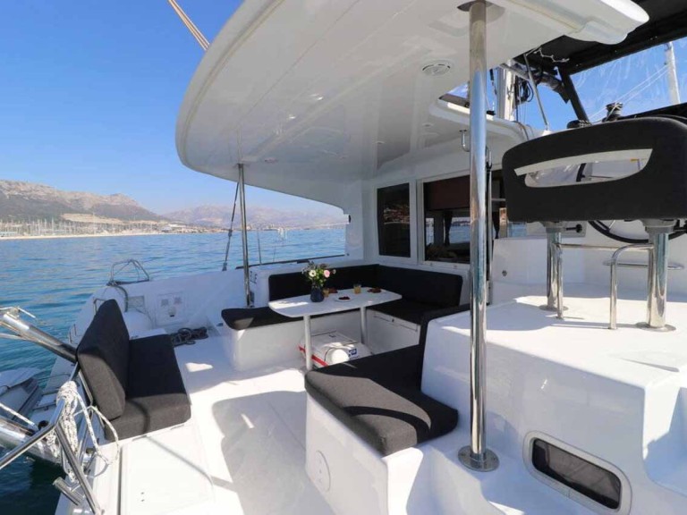 Bootsverleih Lagoon Lagoon 40 Pula Samboat