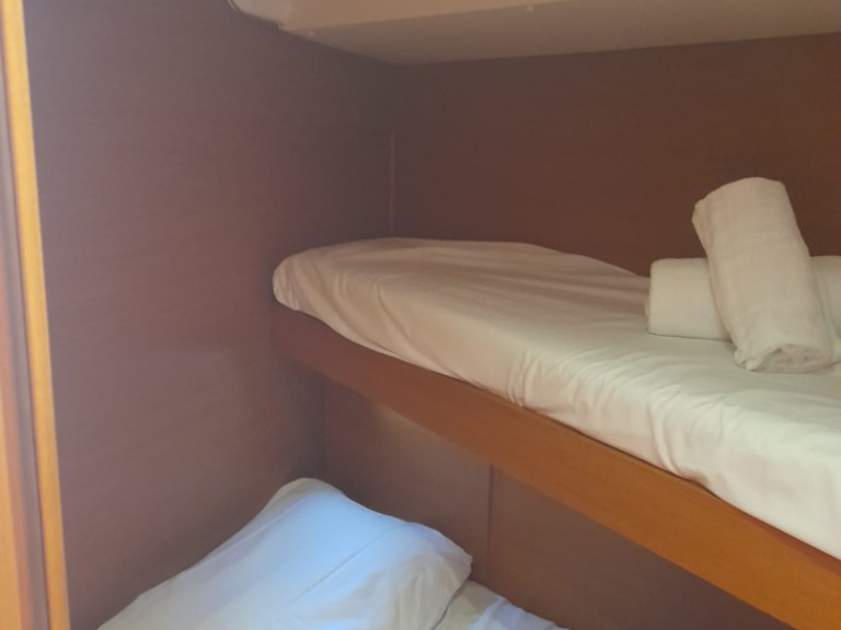 Jeanneau Sun Odyssey 439 mieten Salerno