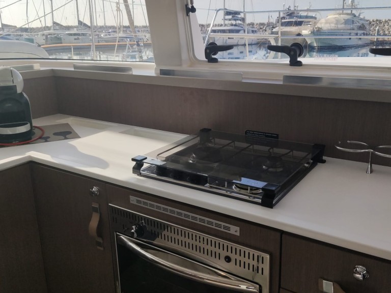 Bootsverleih Bali Catamarans Bali 4.2 Salerno Samboat