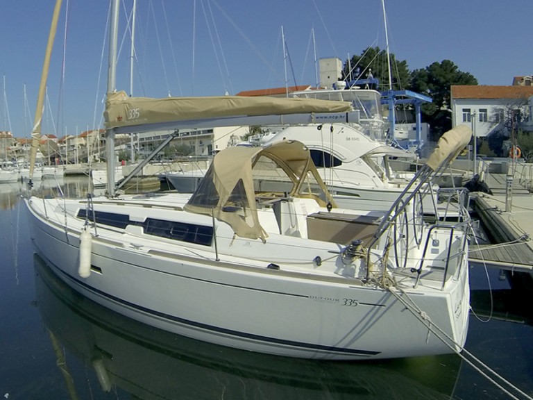 Segelboot mieten in Mandalina Marina - Dufour Dufour 335 Grand Large