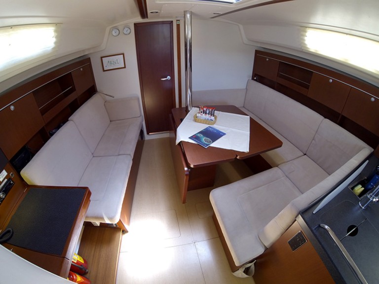 YachtCharter in Šibenik - Hanse Hanse 385 auf SamBoat
