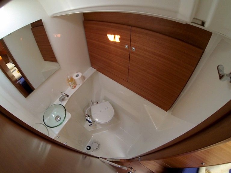 Ein Dufour Dufour 460 Grand Large mieten in Šibenik