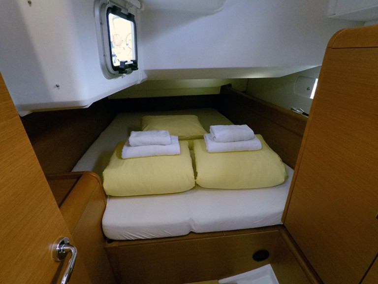 Ein Jeanneau Sun Odyssey 449 mieten in Mandalina Marina