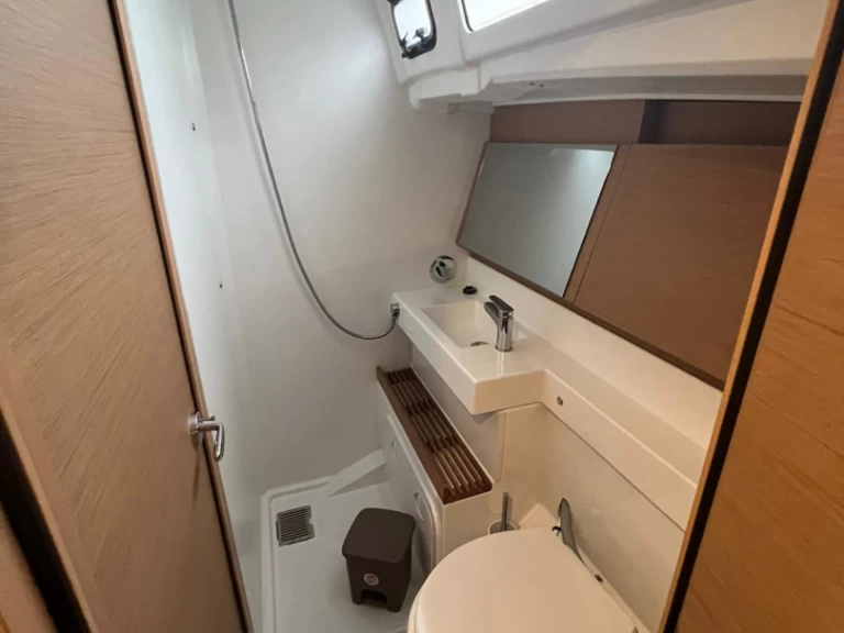 Vermietung Segelboot Jeanneau mit Führerschein