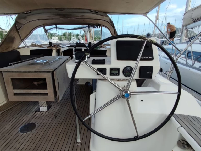 YachtCharter in Le Marin - Dufour Dufour 520 Grand Large auf SamBoat