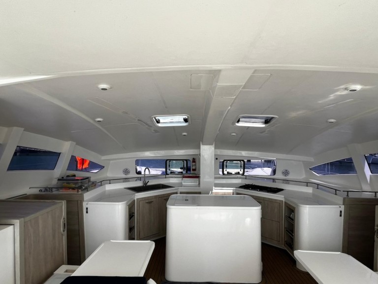 Ein Island Spirit Yachts Island Spirit 410 mieten in Mai Khao