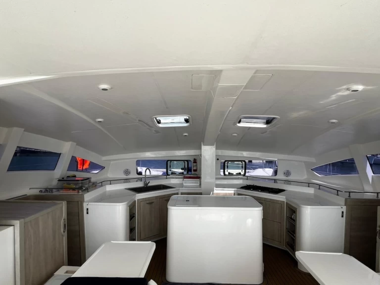 Ein Island Spirit Yachts Island Spirit 410 mieten in Mai Khao