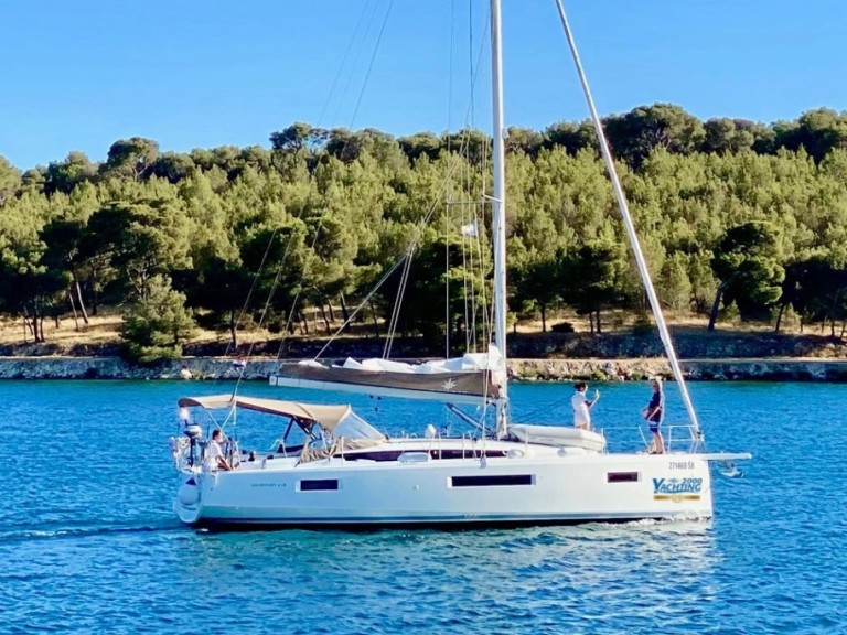 Bootsverleih Jeanneau Sun Odyssey 410 Mandalina Marina Samboat