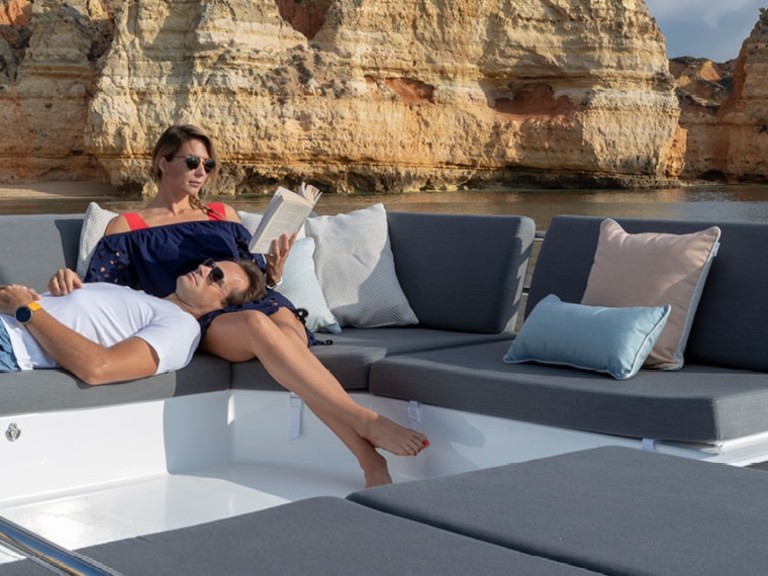 Katamaran mit oder ohne Skipper Fountaine Pajot mieten in Road Town