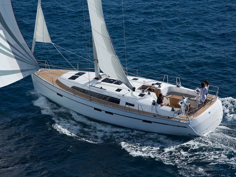 Bavaria Cruiser 46 mieten Álimos