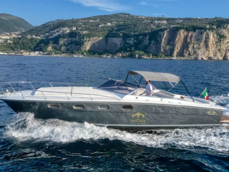 Motorboot mit oder ohne Skipper Magnum mieten in Vico Equense