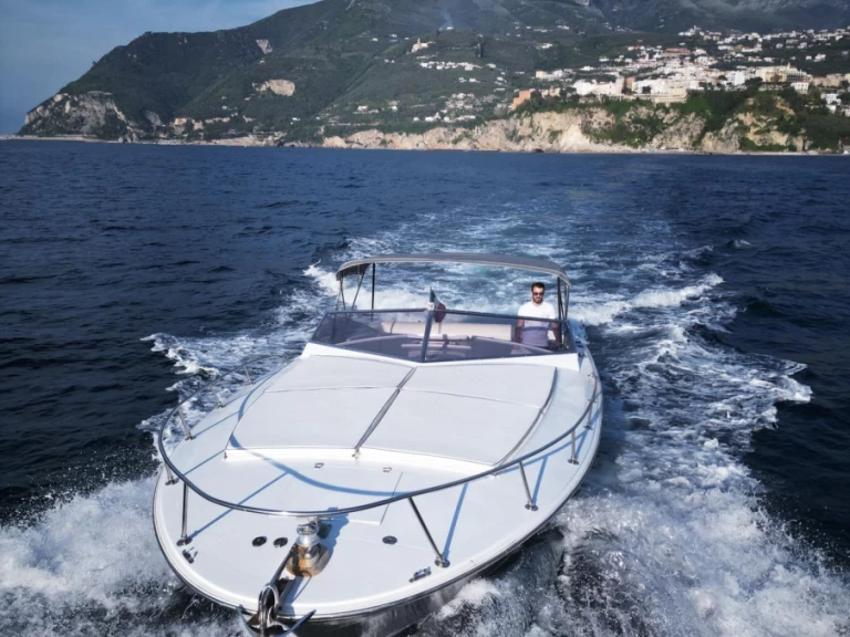 Vermietung Motorboot Magnum mit Führerschein