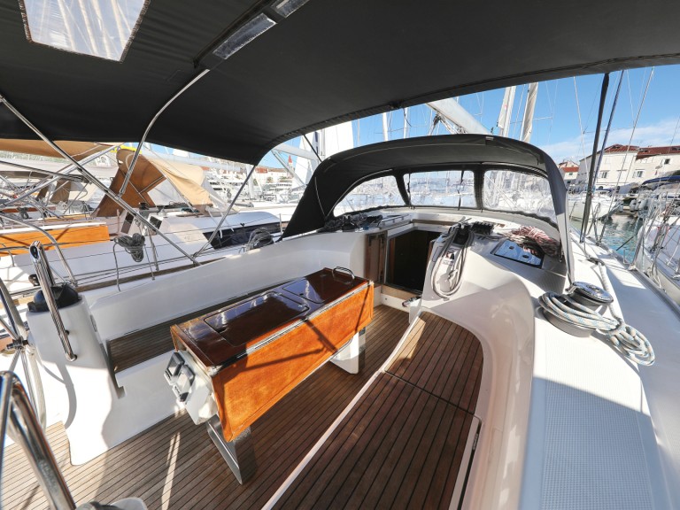 YachtCharter in Trogir - Bavaria Cruiser 40 auf SamBoat
