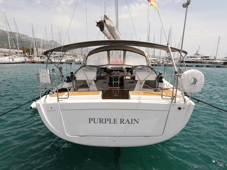 Ein Hanse Hanse 455 mieten in Šibenik