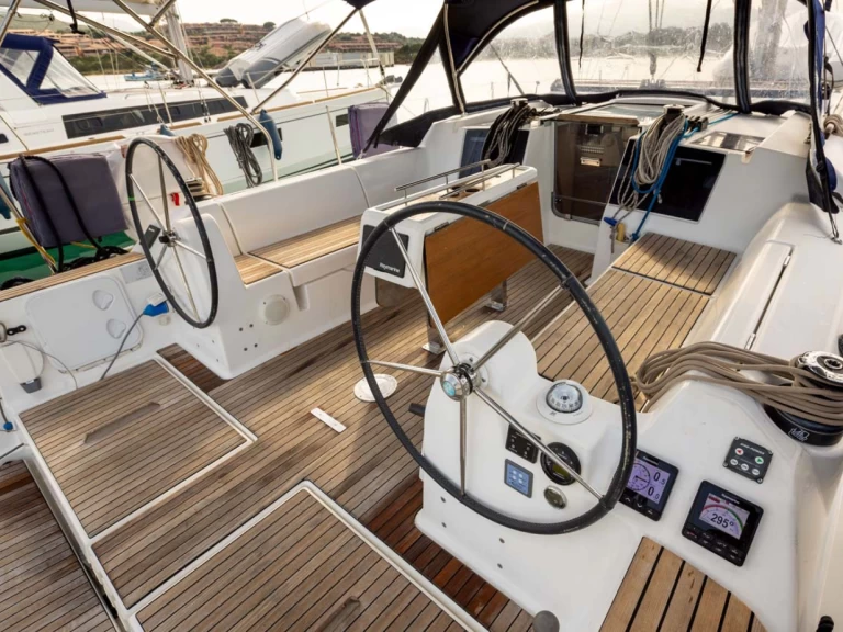 YachtCharter in Golfo Aranci - Dufour Dufour 382 Grand Large auf SamBoat