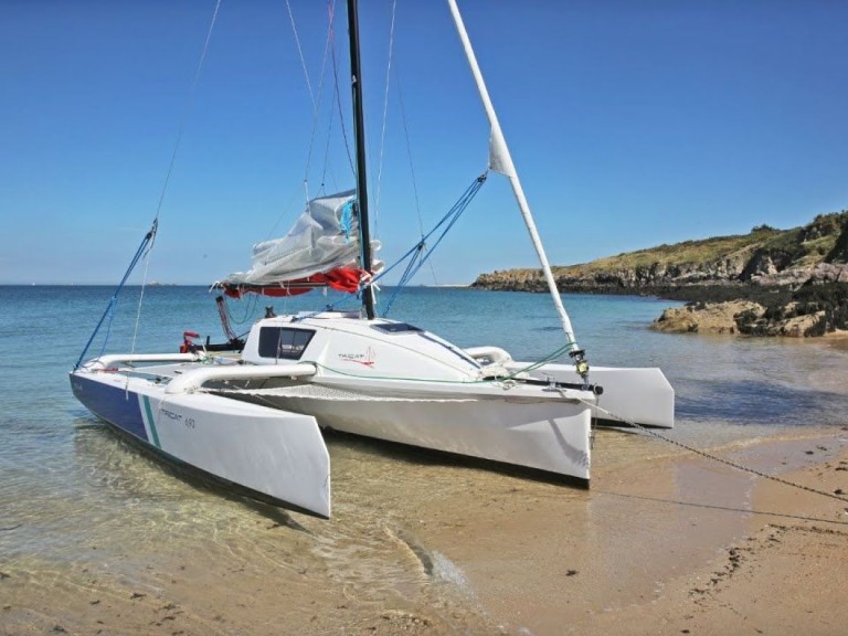 Ein Tricat TRICAT 6.90 mieten in La Trinité-sur-Mer