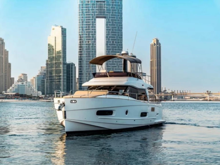 Azimut Azimut 46 Fly mieten Dubai Marina