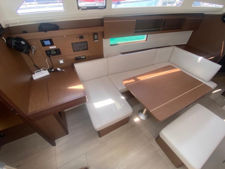YachtCharter in Rogoznica - Bénéteau Oceanis 40.1 auf SamBoat