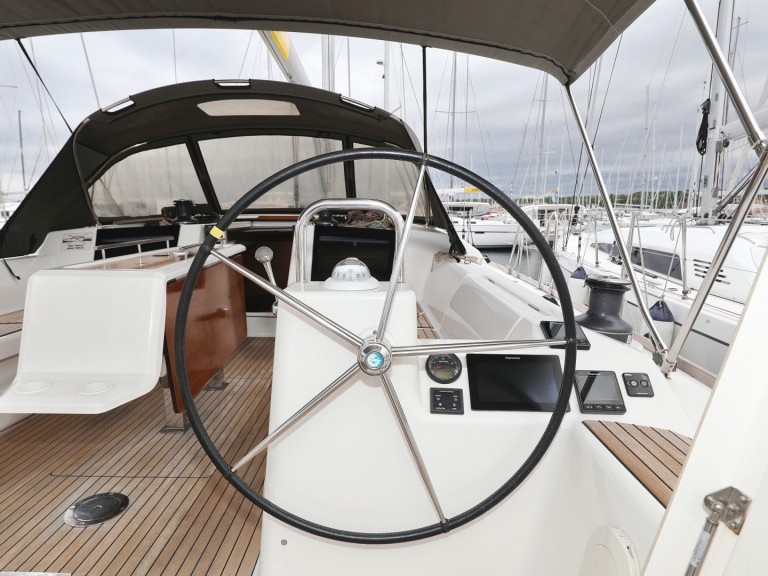 Ein Dufour Dufour 460 Grand Large mieten in Biograd na Moru