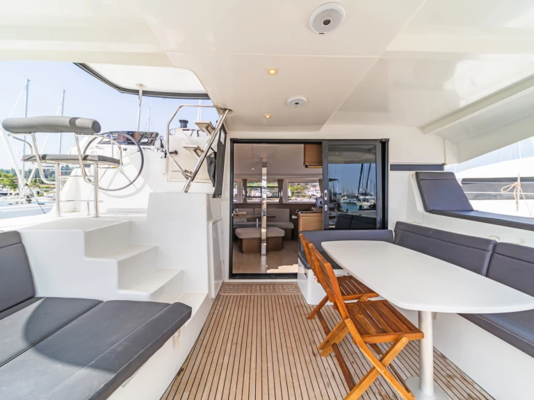 Vermietung Katamaran Lagoon mit Führerschein