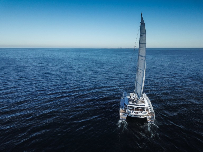 Katamaran mit oder ohne Skipper Two Oceans Marine mieten in Palaio Faliro