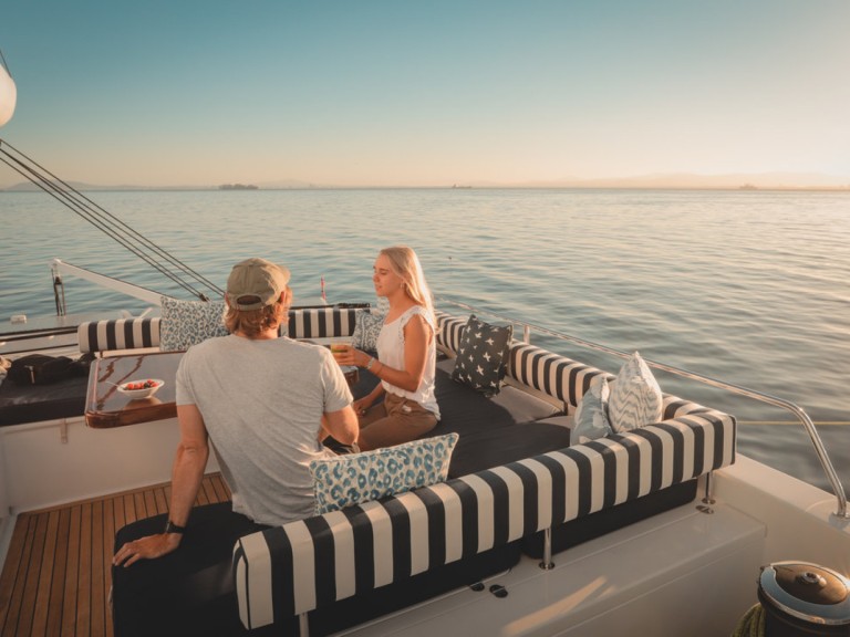 YachtCharter in Palaio Faliro - Two Oceans Marine Balance 760 auf SamBoat