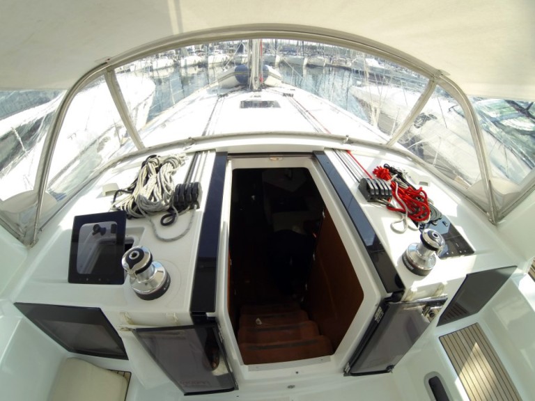 Ein Bénéteau Oceanis 45 mieten in Šibenik