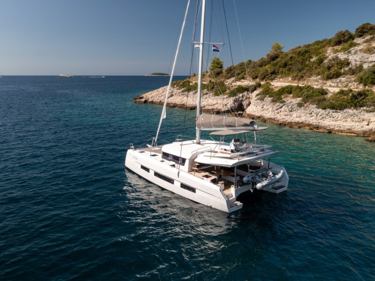 Katamaran mit oder ohne Skipper Dufour mieten in Primošten