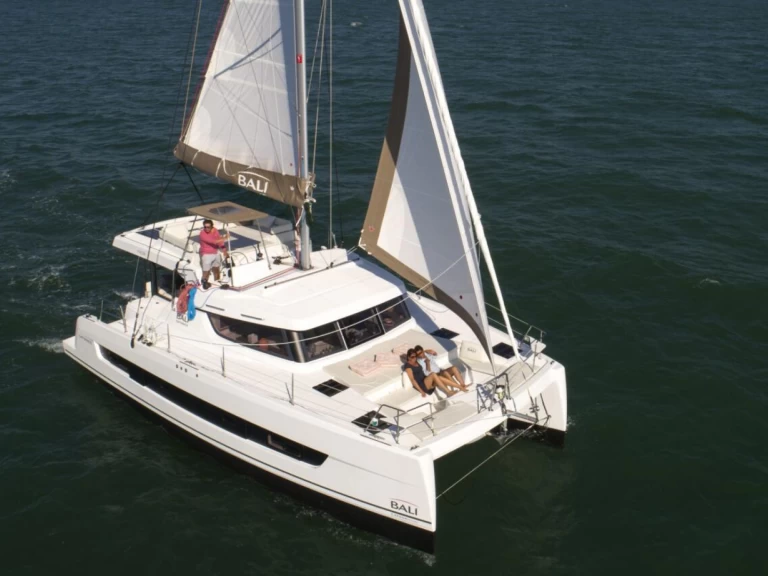YachtCharter in Sant Antoni de Portmany - Bali Bali Catspace Voile auf SamBoat