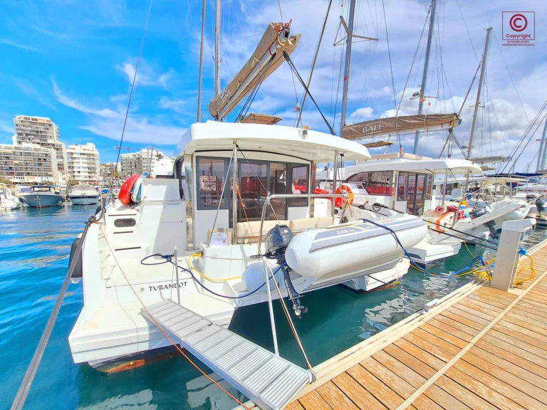 Ein Bali Bali Catspace Voile mieten in Sant Antoni de Portmany