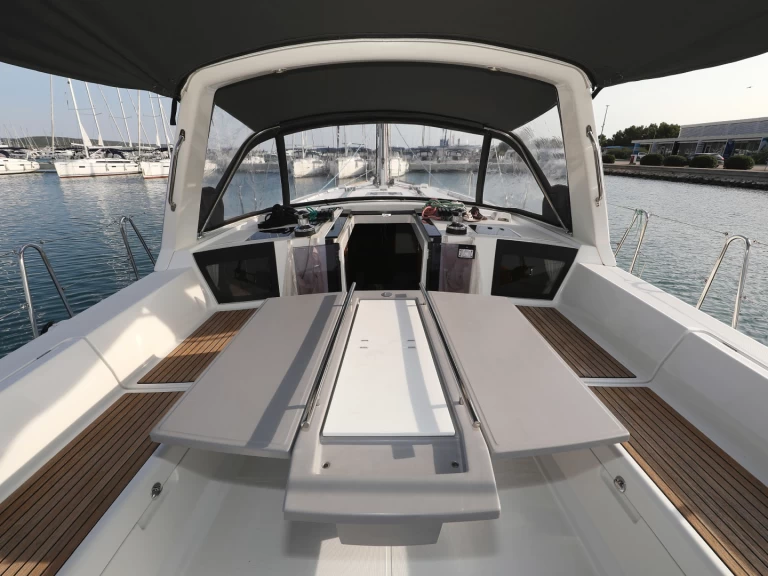 Vermietung Segelboot Bénéteau mit Führerschein