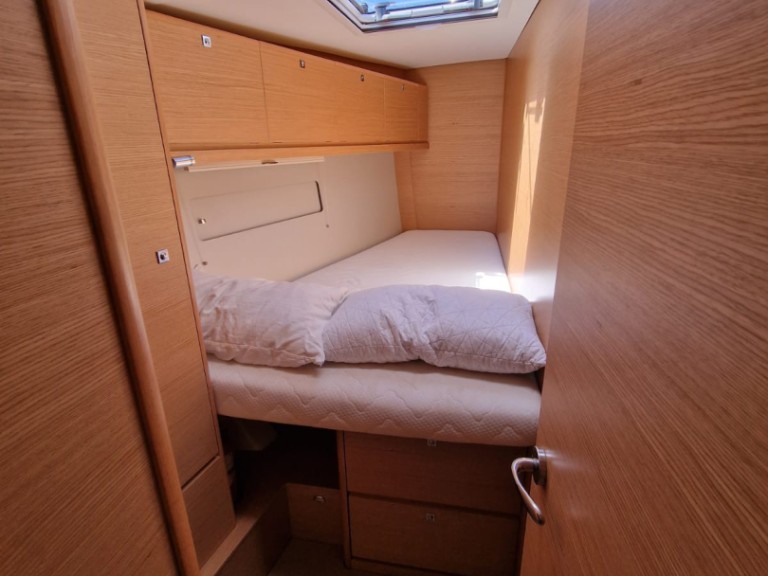 Ein Dufour Dufour 520 Grand Large mieten in Furnari