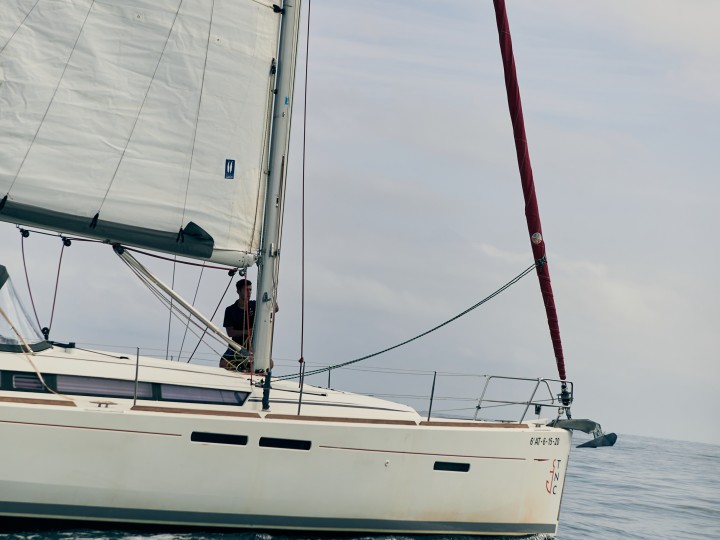 Ein Jeanneau Sun Odyssey 409 mieten in Dénia