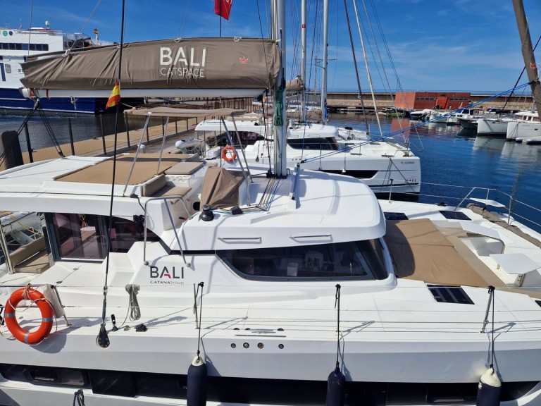 YachtCharter in Sant Antoni de Portmany - Bali Bali Catspace Voile auf SamBoat