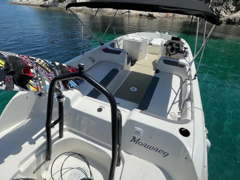 Bootsverleih Bayliner Element E7 Hyères Samboat
