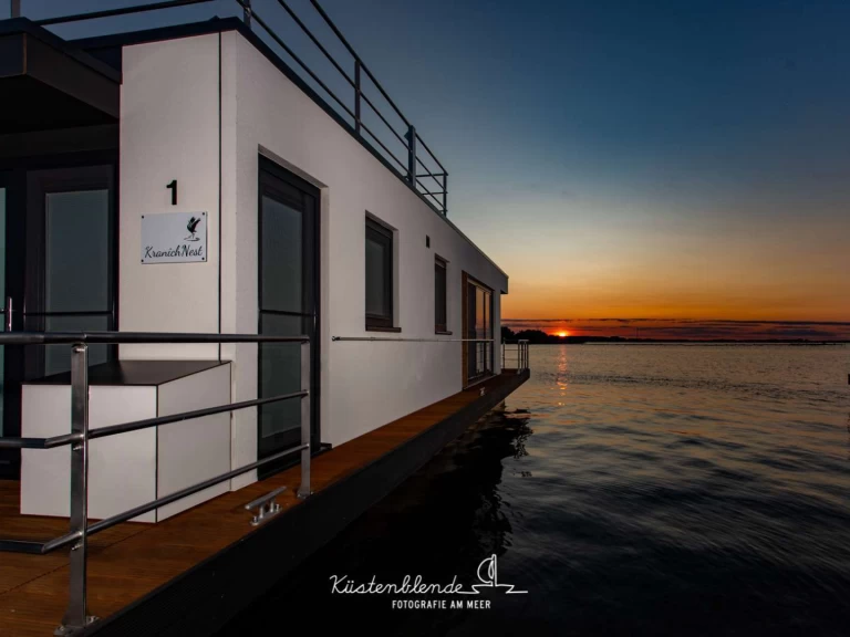 Hausboot mit oder ohne Skipper FLOATING mieten in Ribnitz-Damgarten