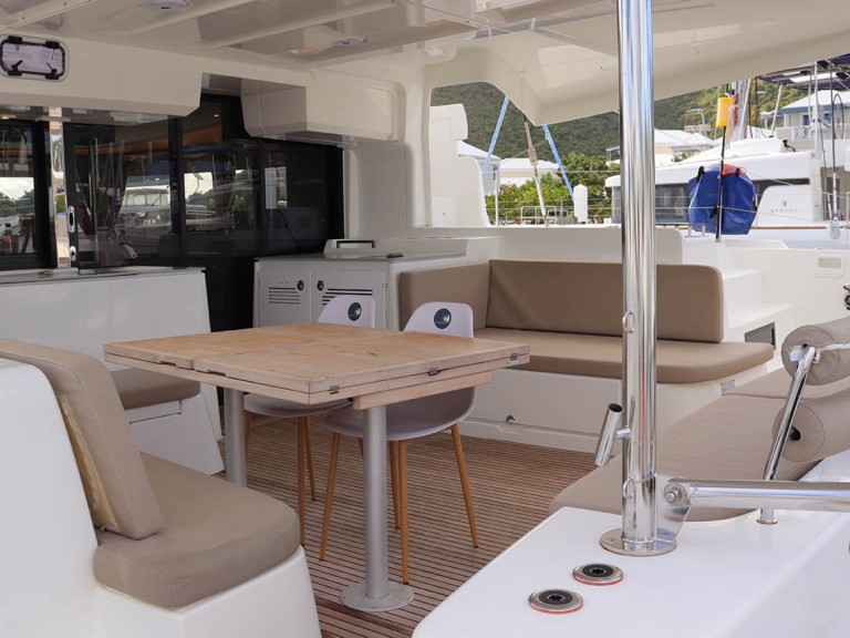 Boot mieten Road Town günstig Lagoon 46