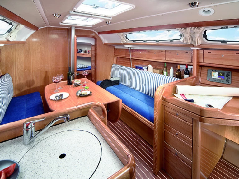 YachtCharter in Skiathos - Bavaria Bavaria 39 Cruiser auf SamBoat