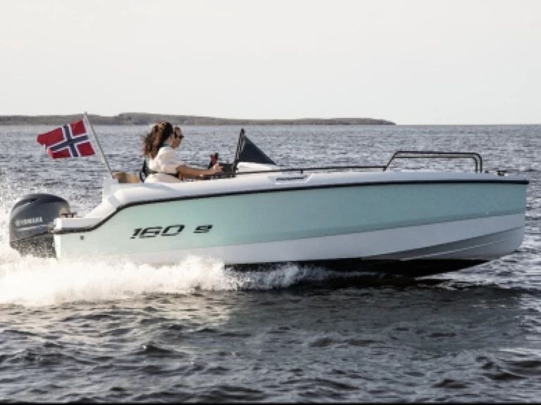 Ein Compass Compass 150 CC mieten in Palma de Mallorca