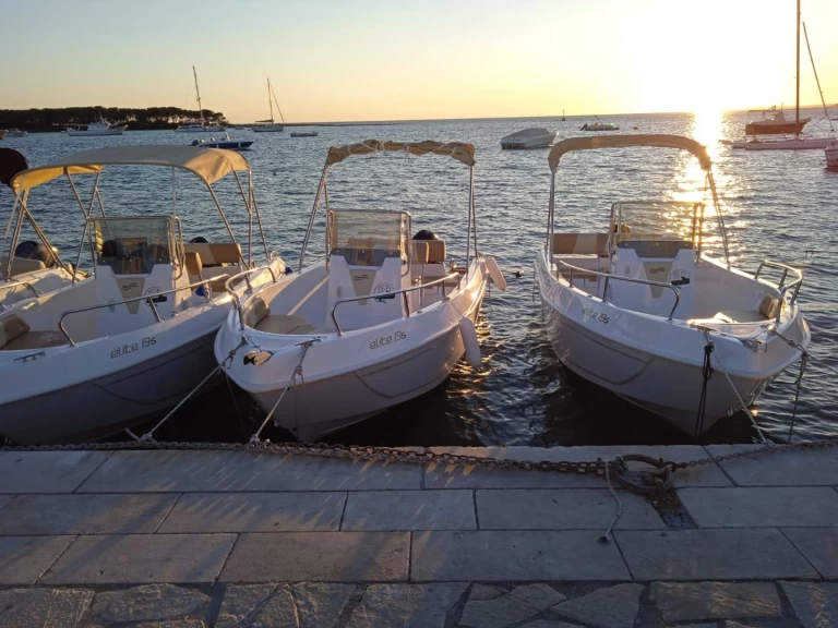 YachtCharter in Porto Cesareo - Salento marine Elite 19 auf SamBoat