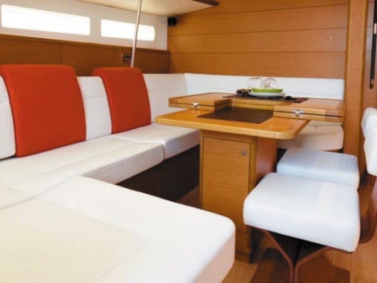 Ein Jeanneau Sun Odyssey 469 mieten in Saint-Mandrier-sur-Mer