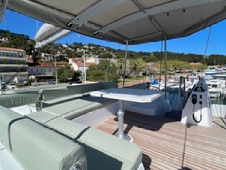 Ein Bali Catamarans Bali 4.6 mieten in Olbia