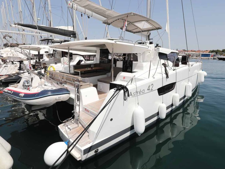 Katamaran mieten in Biograd na Moru - Fountaine Pajot Astrea 42