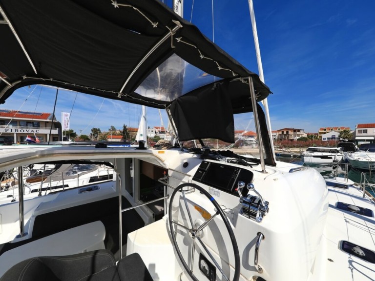Bootsverleih Lagoon Lagoon 40 Pirovac Samboat