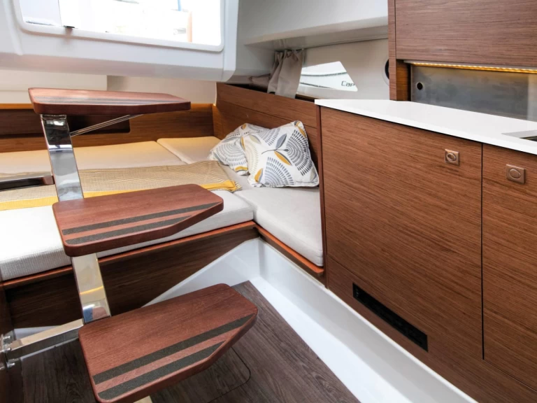 Jeanneau Cap Camarat 9.0 WA mieten Port du Lavandou