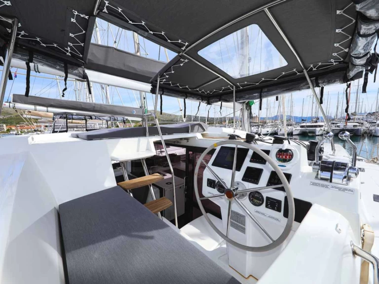 YachtCharter in Trogir - Fountaine Pajot Astrea 42 auf SamBoat