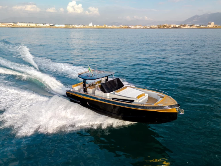 Motorboot mieten in Positano zum besten Preis