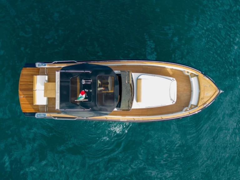 ITALUYRE CLASSIC 38 mieten Positano